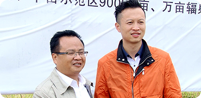 小龙人公司总经理李意先生一行5人到江西南昌